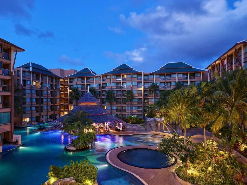 2N Pattaya + 1N Bangkok + 3N phuket + 2N krabi tour package (3★ Hotel )
